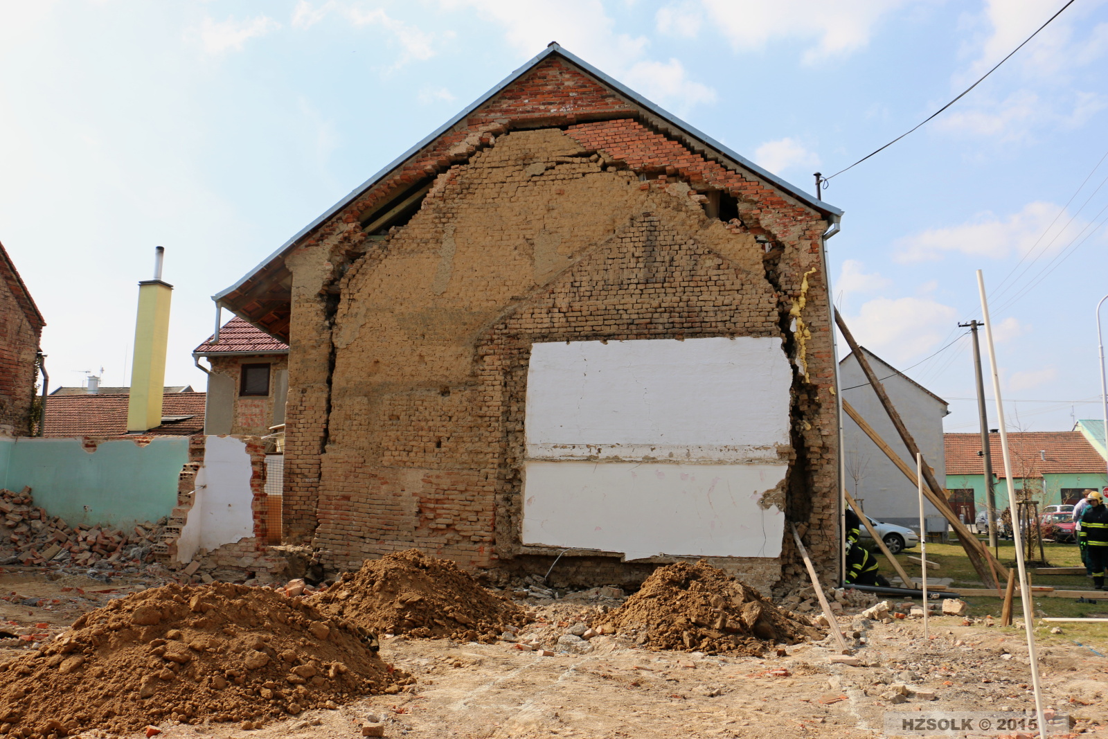 23 25-3-2015 TP_DeObj_Štetovice_zajištění štítové stěny (7).JPG