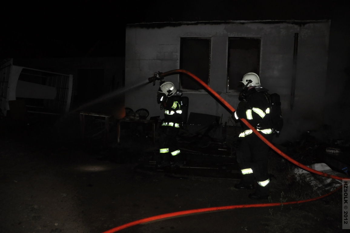 24 Požár RD - Smržice  30.9 (17).JPG