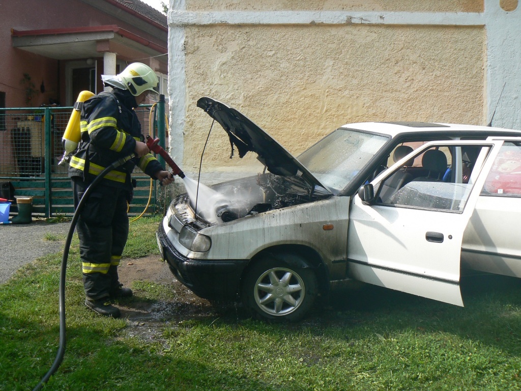 24.8.2017 (DO 15.40) požár OA Doubrava.JPG