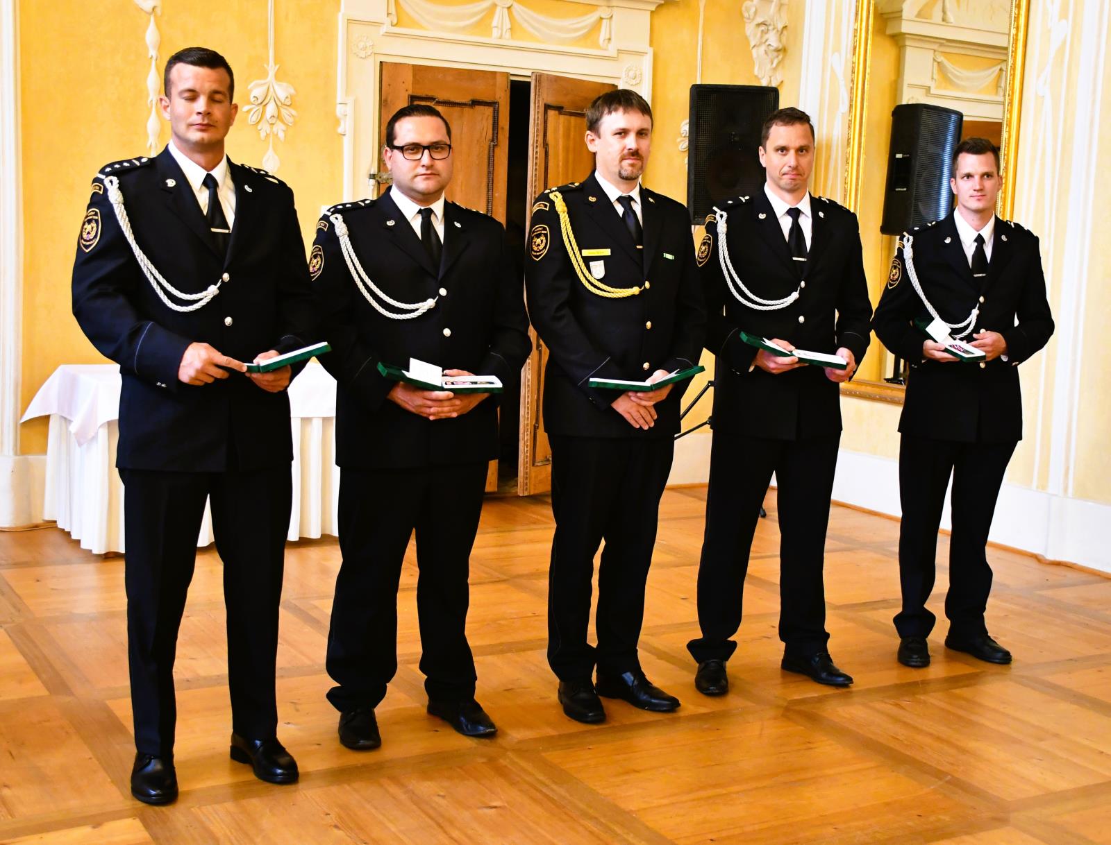 25_05_28_medaile_vernost_UK