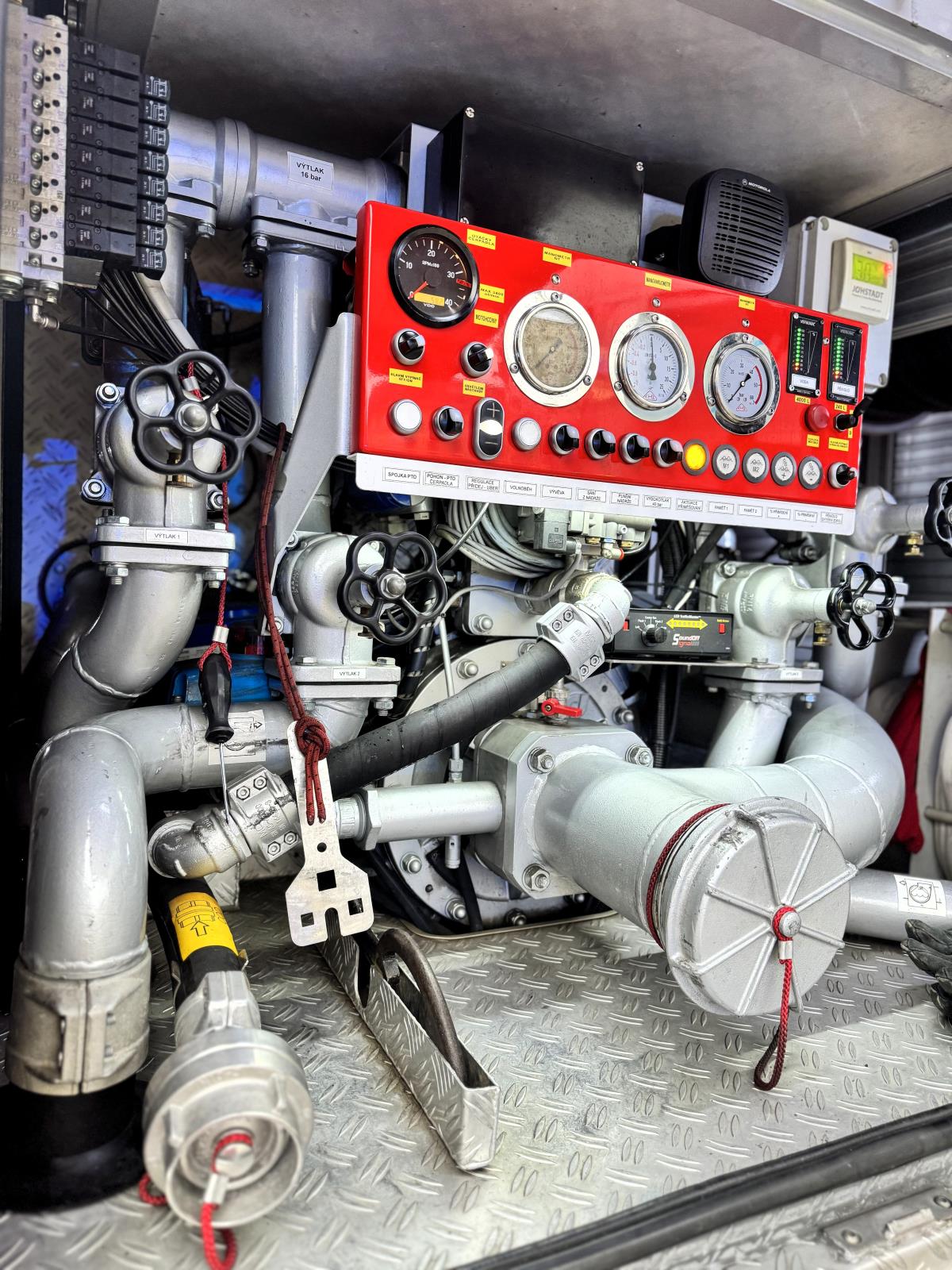 25_11_12_elektromobil_cviceni_UL