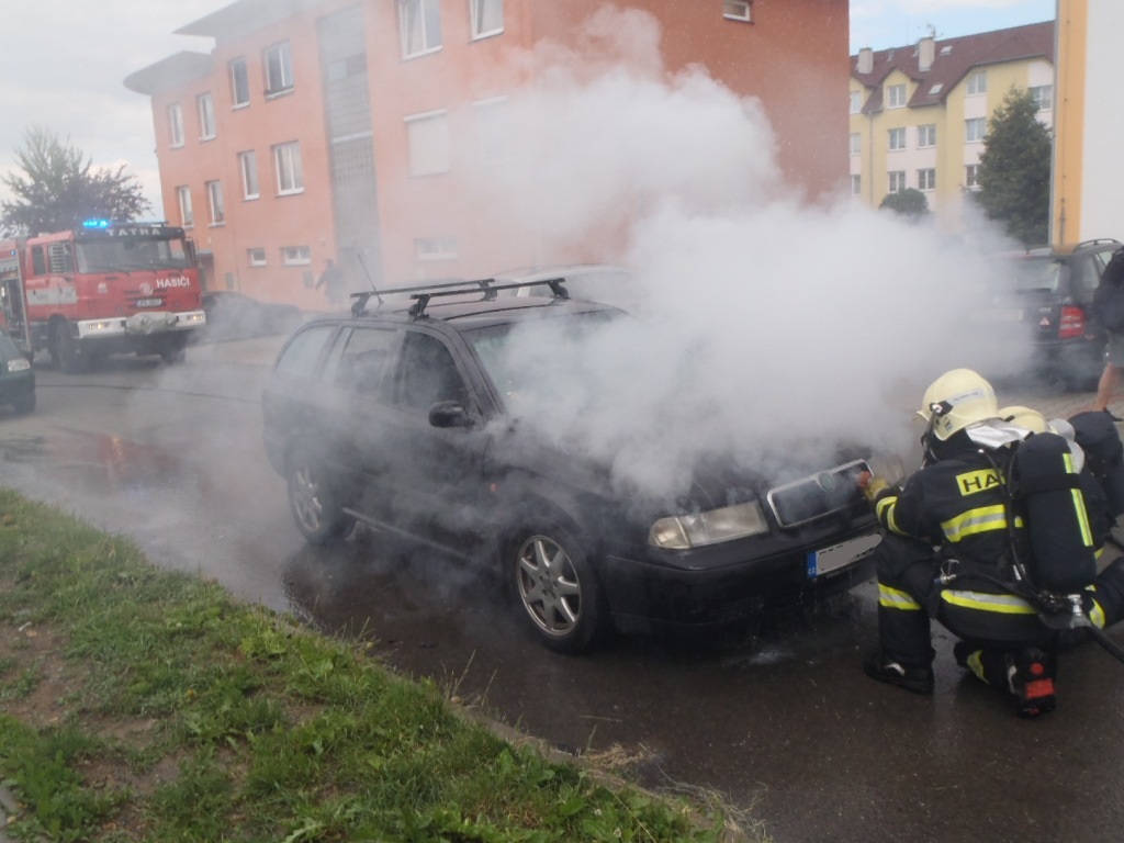 28.6.2016 (PJ 14.50) Požár OA Přeštice.JPG