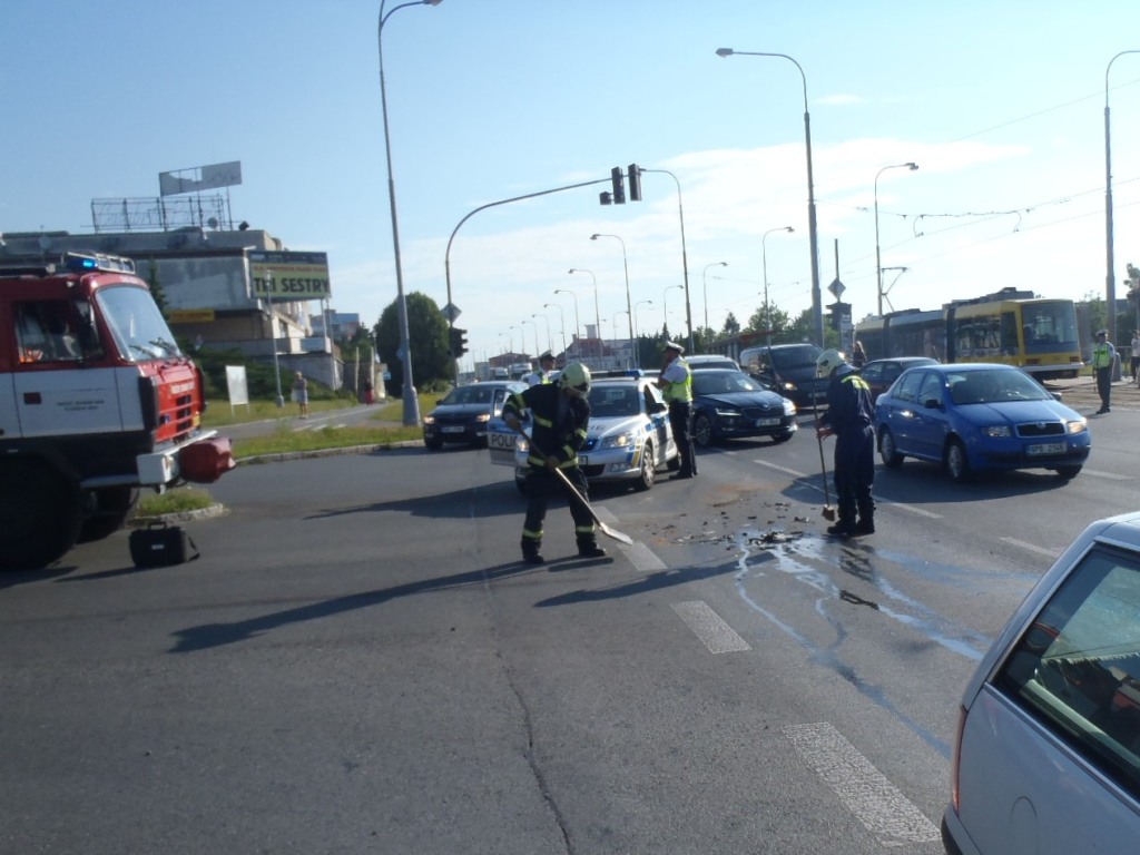 29.6.2016 (PM 7.46) DN Plzeň, Lidická x alej Svobody.JPG