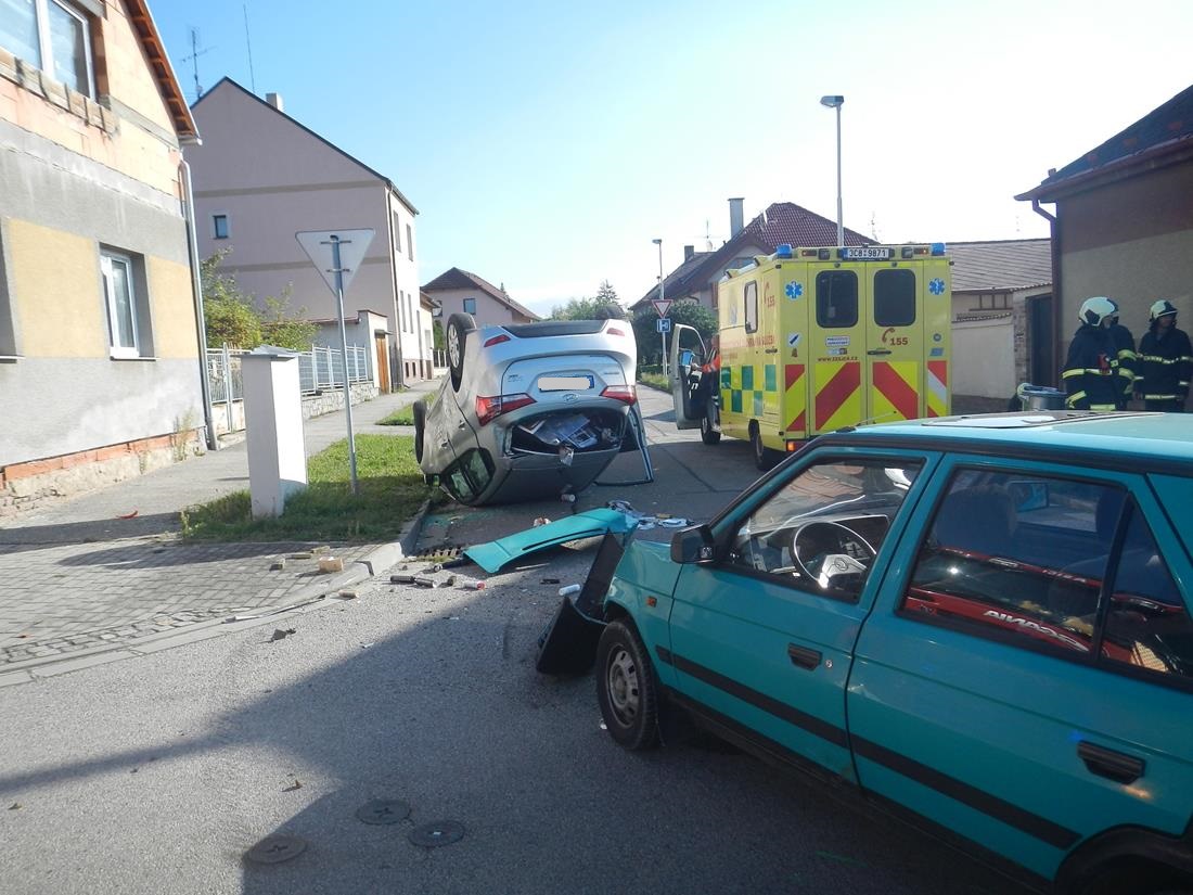 3 Dopravní nehoda 2 OA, České Budějovice - 21. 9. 2015 (3).JPG