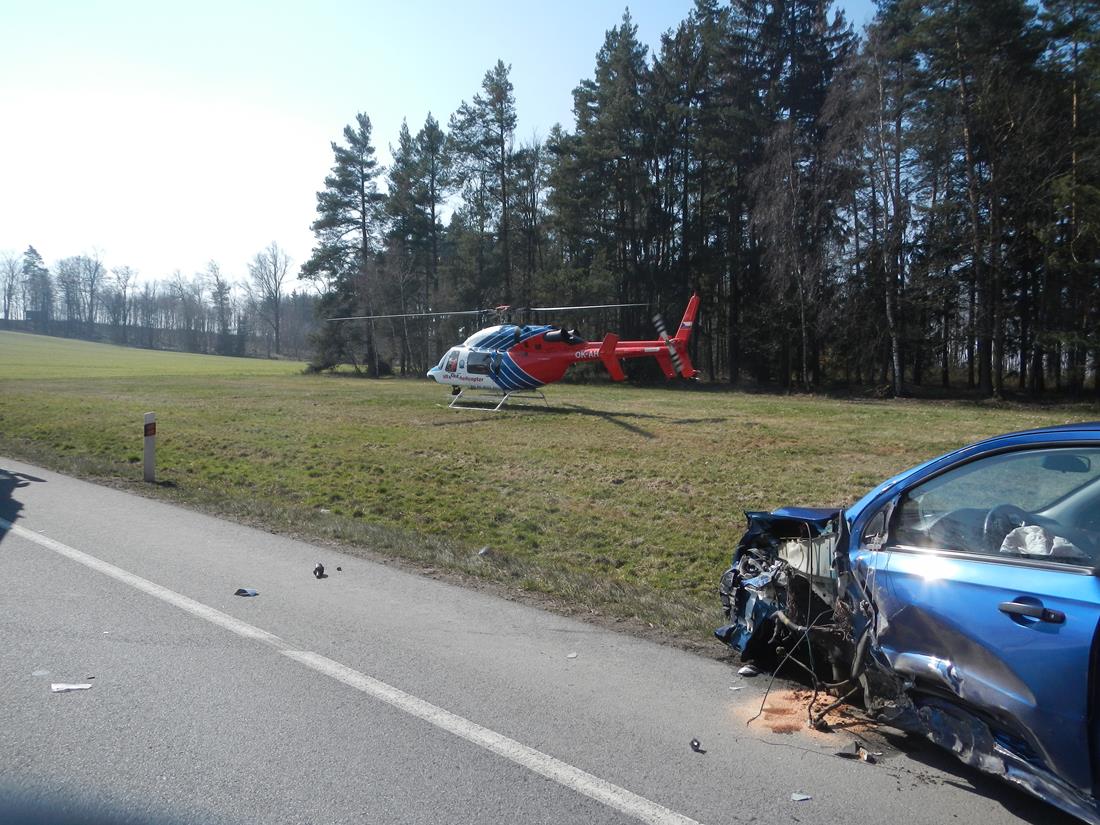 3 Dopravní nehoda 2 OA, Nová Ves - 18. 3. 2016 (5).JPG