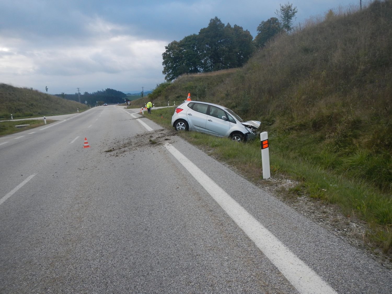 3 Dopravní nehoda OA, Mokré - 14. 9. 2013 (1).jpg