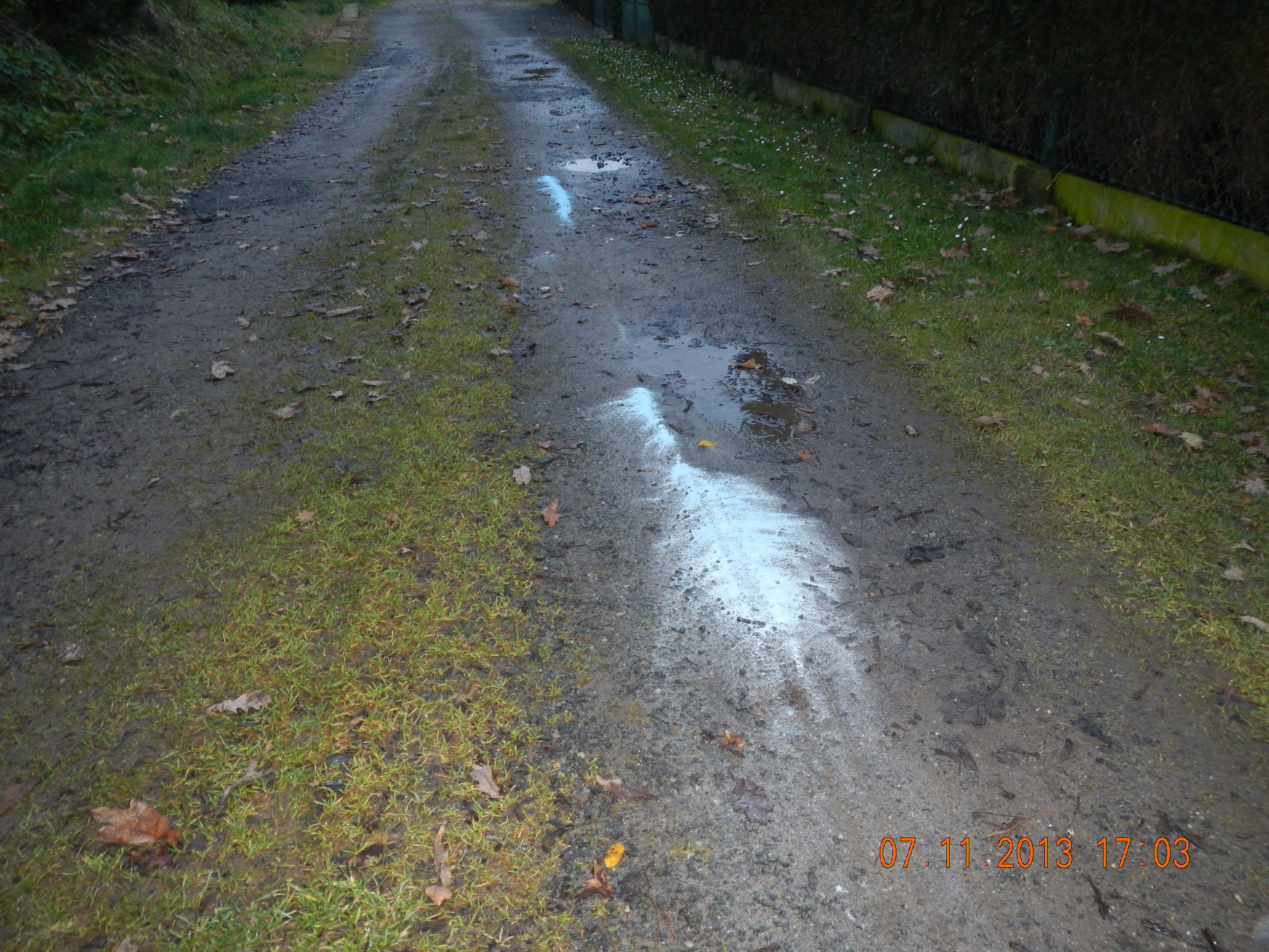 3 Neznámá látka, Sezimovo ?stí - 7. 11. 2013 (4).jpg