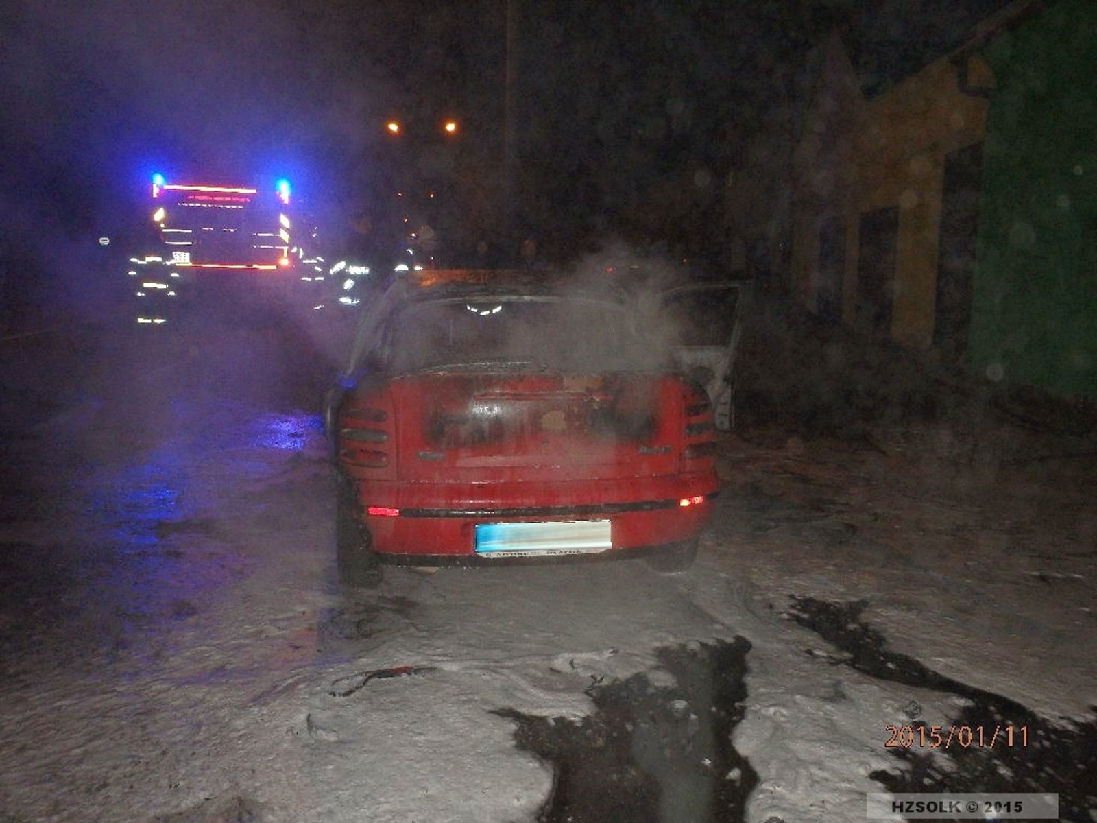 3 P_DP_11-1-2015 Požár osobního vozidla Rokytnice (3).JPG