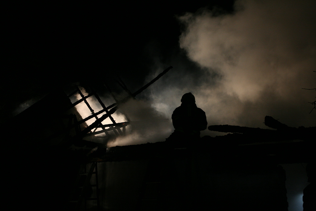 3 Požár stodoly, Dolní Lhota - 26. 12. 2013 (7).JPG