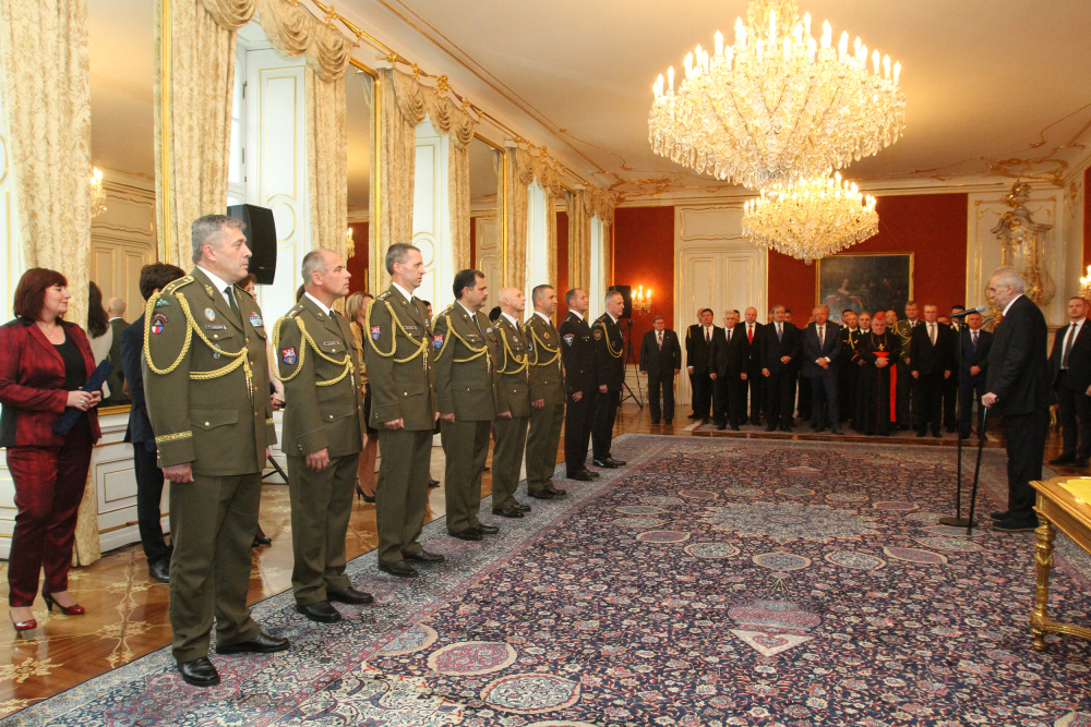 3 jmenování.JPG