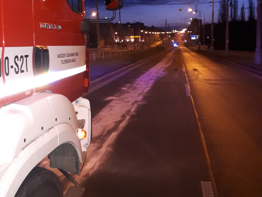 3.12.2017 (PM 6.44) UNL Plzeň, Rokycanská.jpg