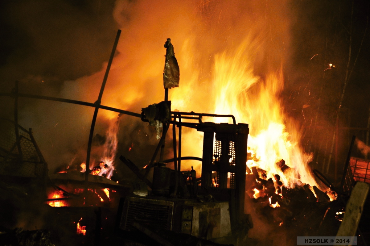 4 18-4-2014P_NB_ hala Olomouc Chválkovice (24).JPG