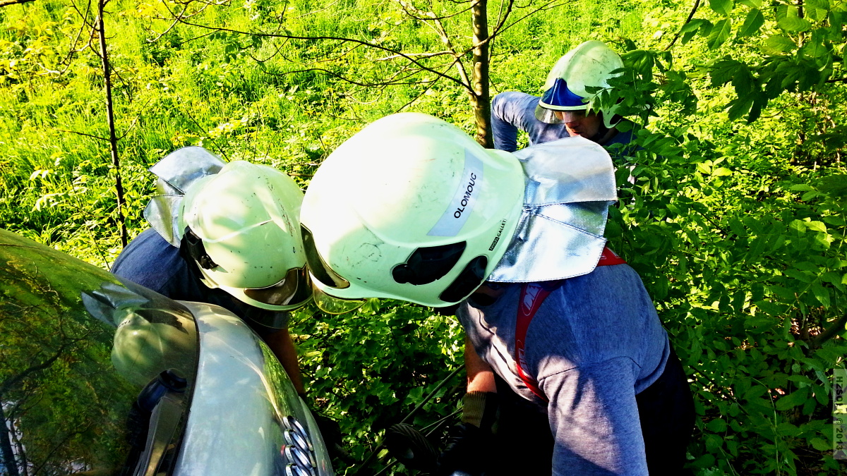 4 8-5-2013 DN OA Charváty - Drahlov zraněná osoba (12).jpg