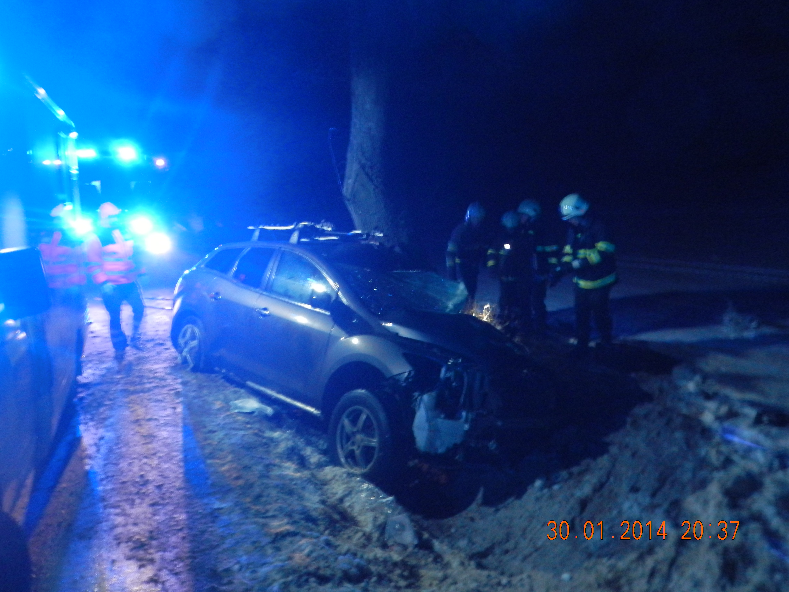 4 Dopravní nehoda, Strážkovice - 30. 1. 2014 (1).JPG