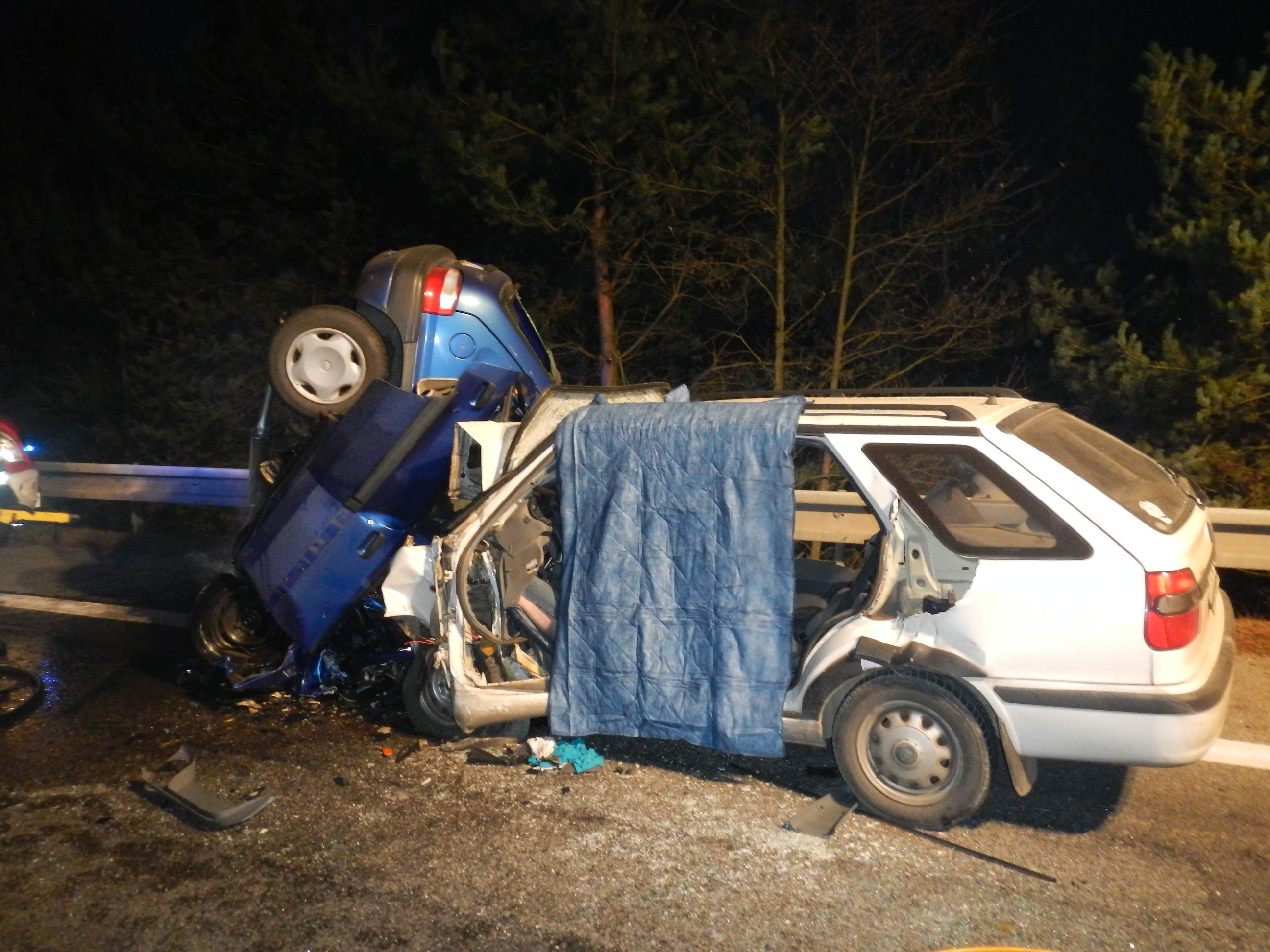 4 Dopravní nehoda 2 OA, Borek - 28. 11. 2014 (5).JPG