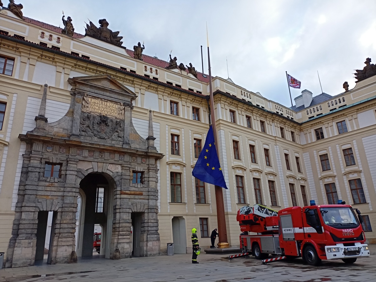 4 Poškozená vlajka