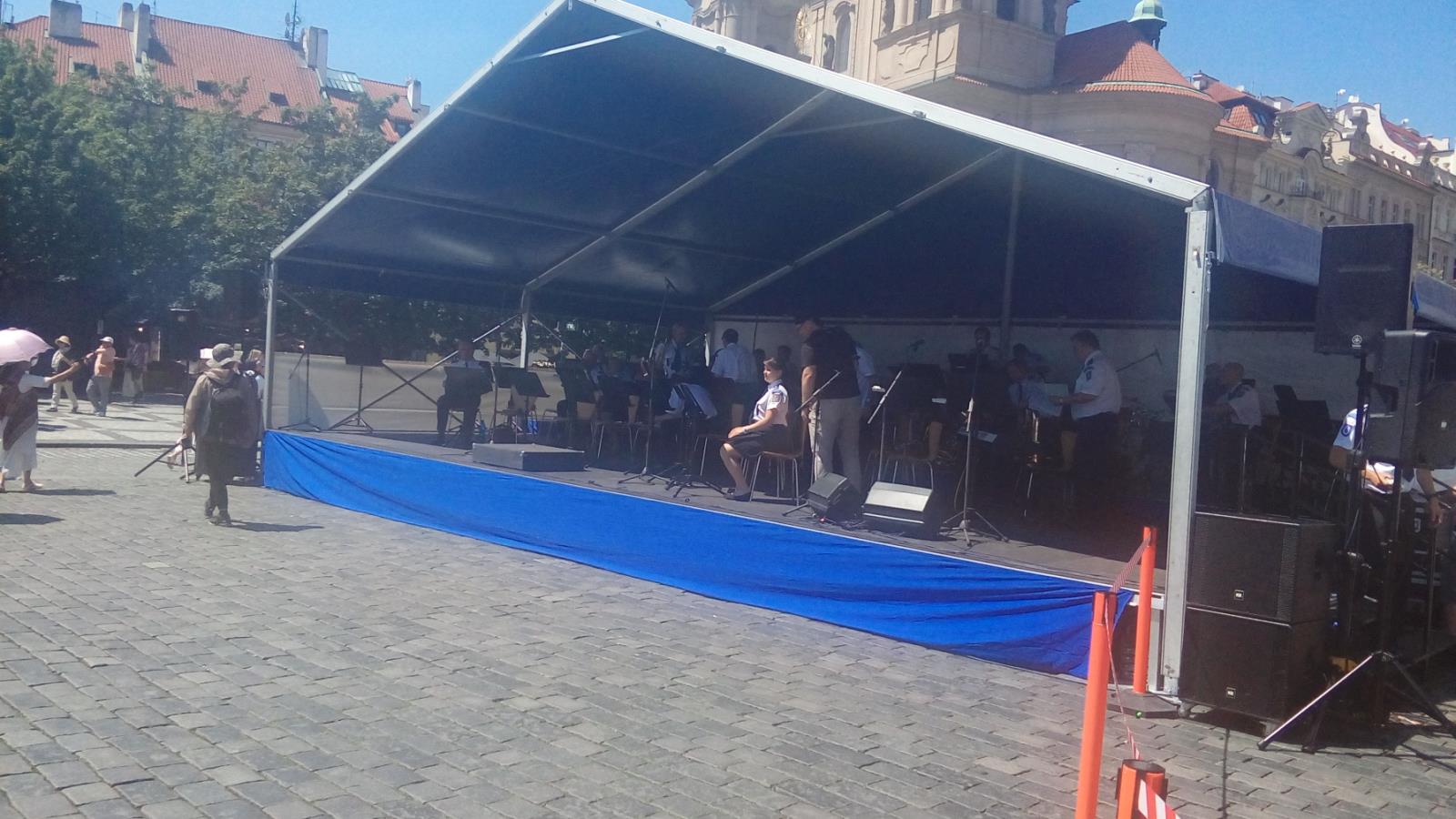 4. Staroměstské náměstí Praha.jpg
