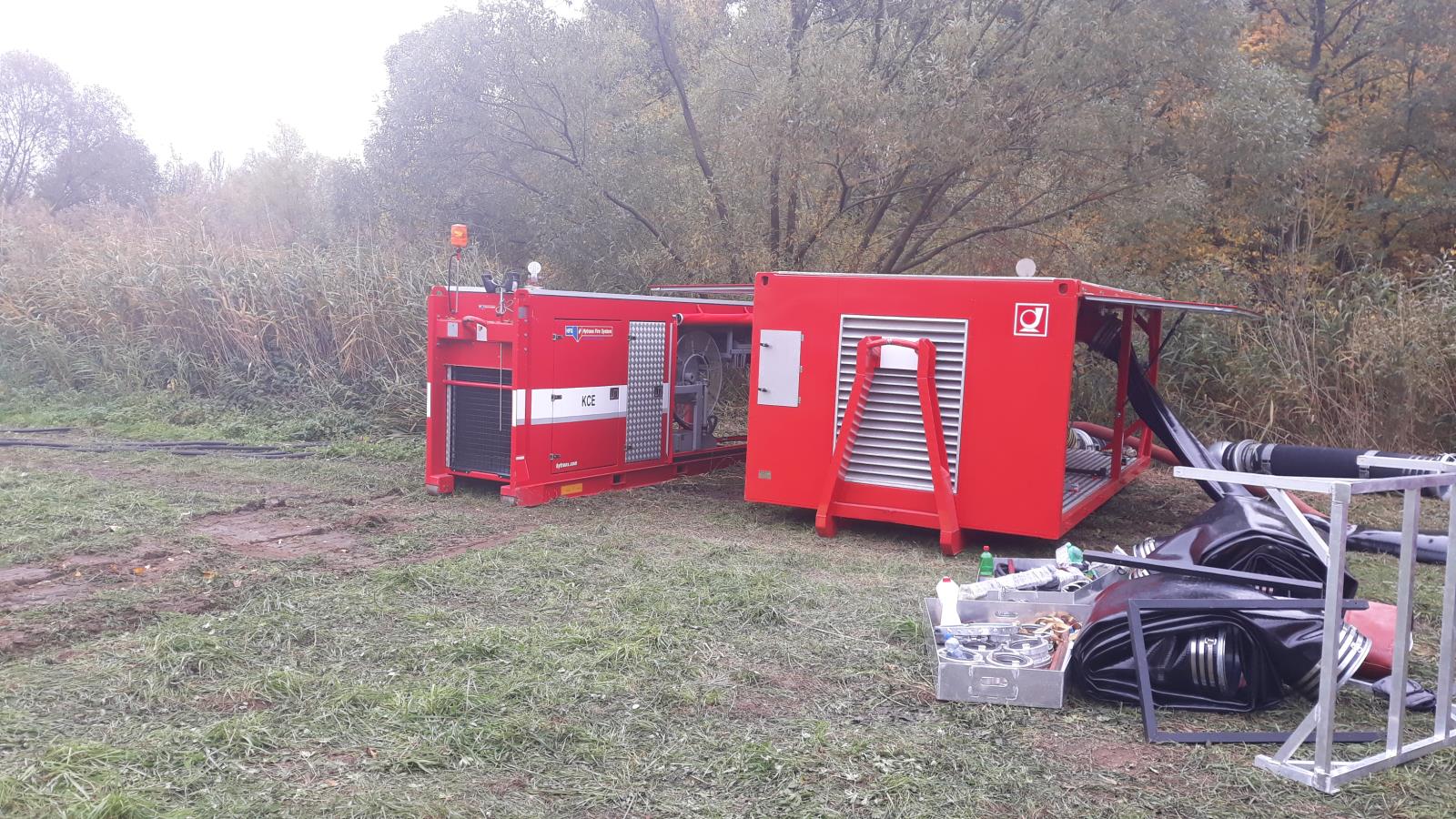 49_PLK_pohled na připravenou techniku k přečerpání vody do vodárny Plzeň.jpg