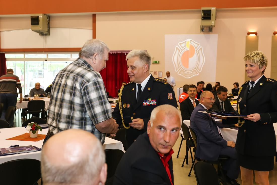 5 150 let hasičů v ČB - slavnostní aktiv - 12. 5. 2016 (70).JPG