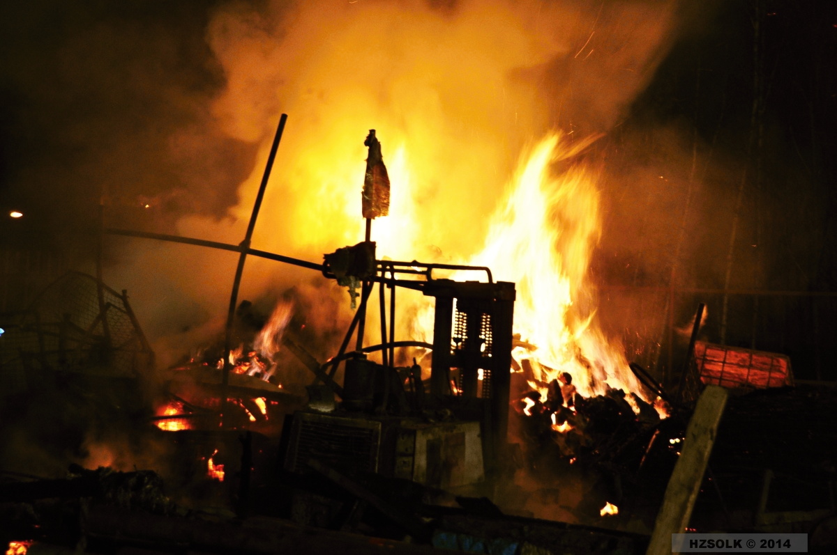 5 18-4-2014P_NB_ hala Olomouc Chválkovice (25).JPG