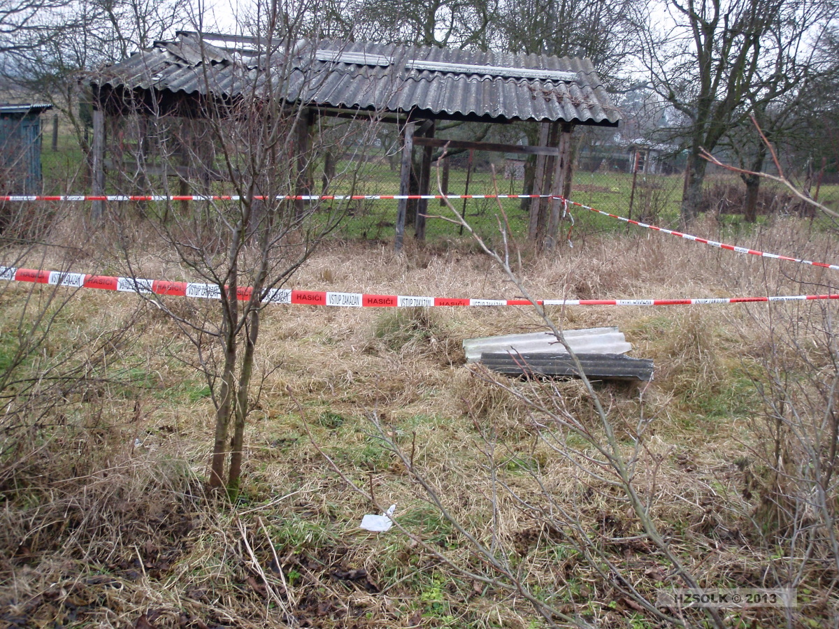 5 22-12-2013 Záchrana muže a psa Pavlovice u Přerova (5).JPG