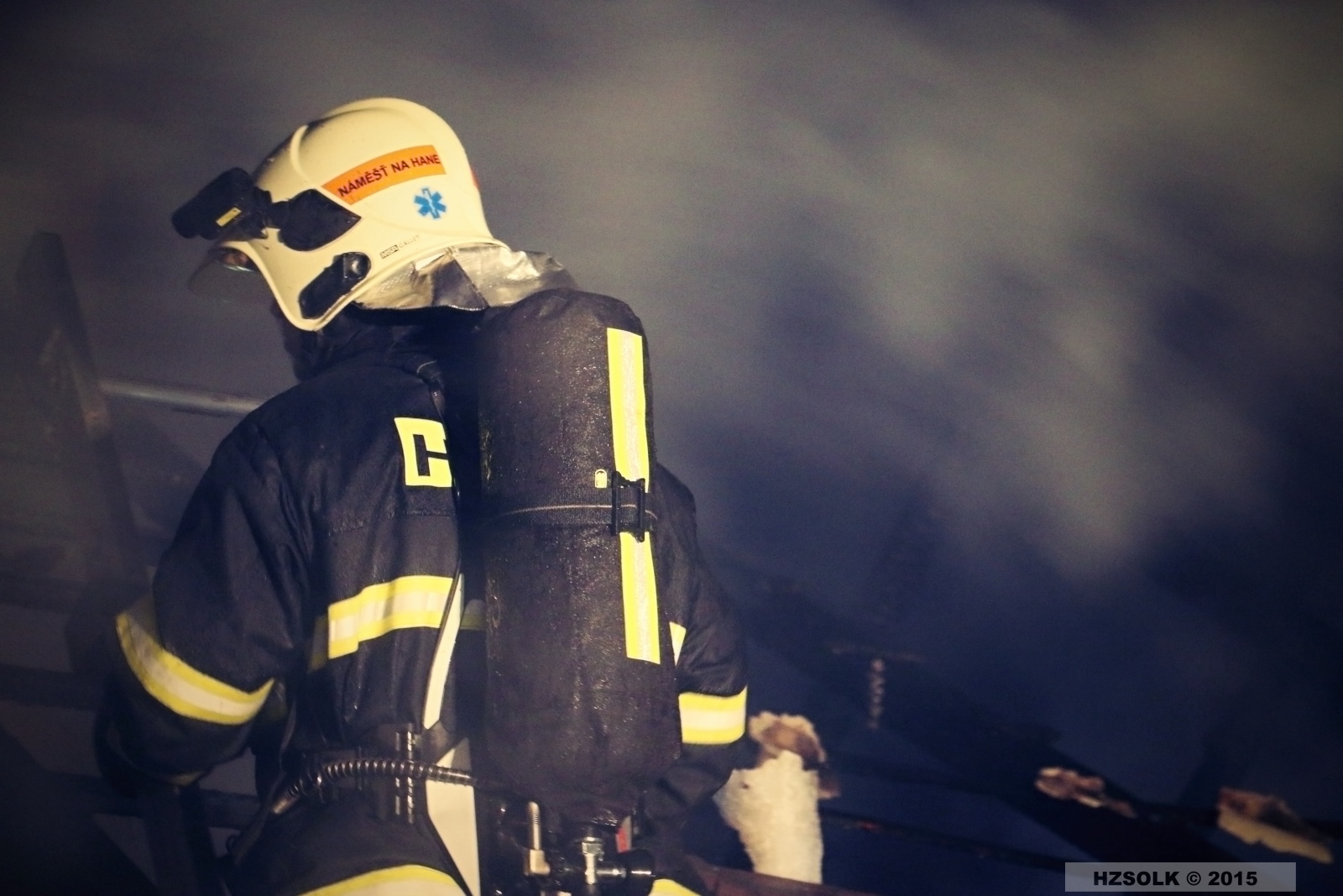 5 P_NB_11-1-2015 Požár budovy a garáží Střížov, Drahanovice (13).JPG