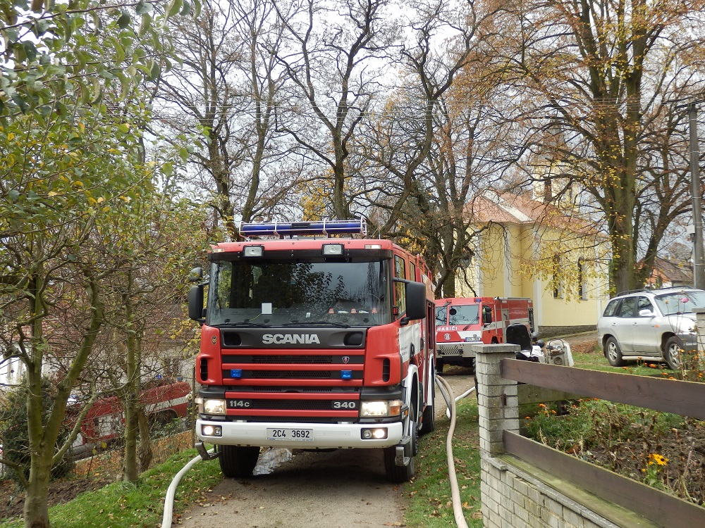 5 Požár stodoly, Políkno - 16. 11. 2014 (6).JPG
