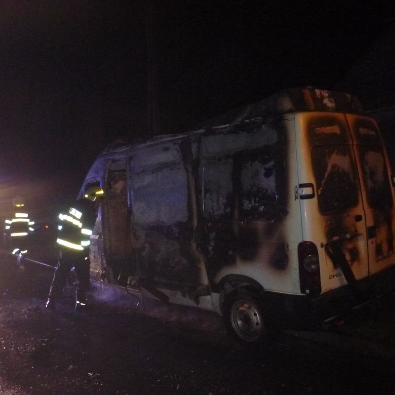 5 Požár vozidel v obci Leština - 3.11 (2).JPG