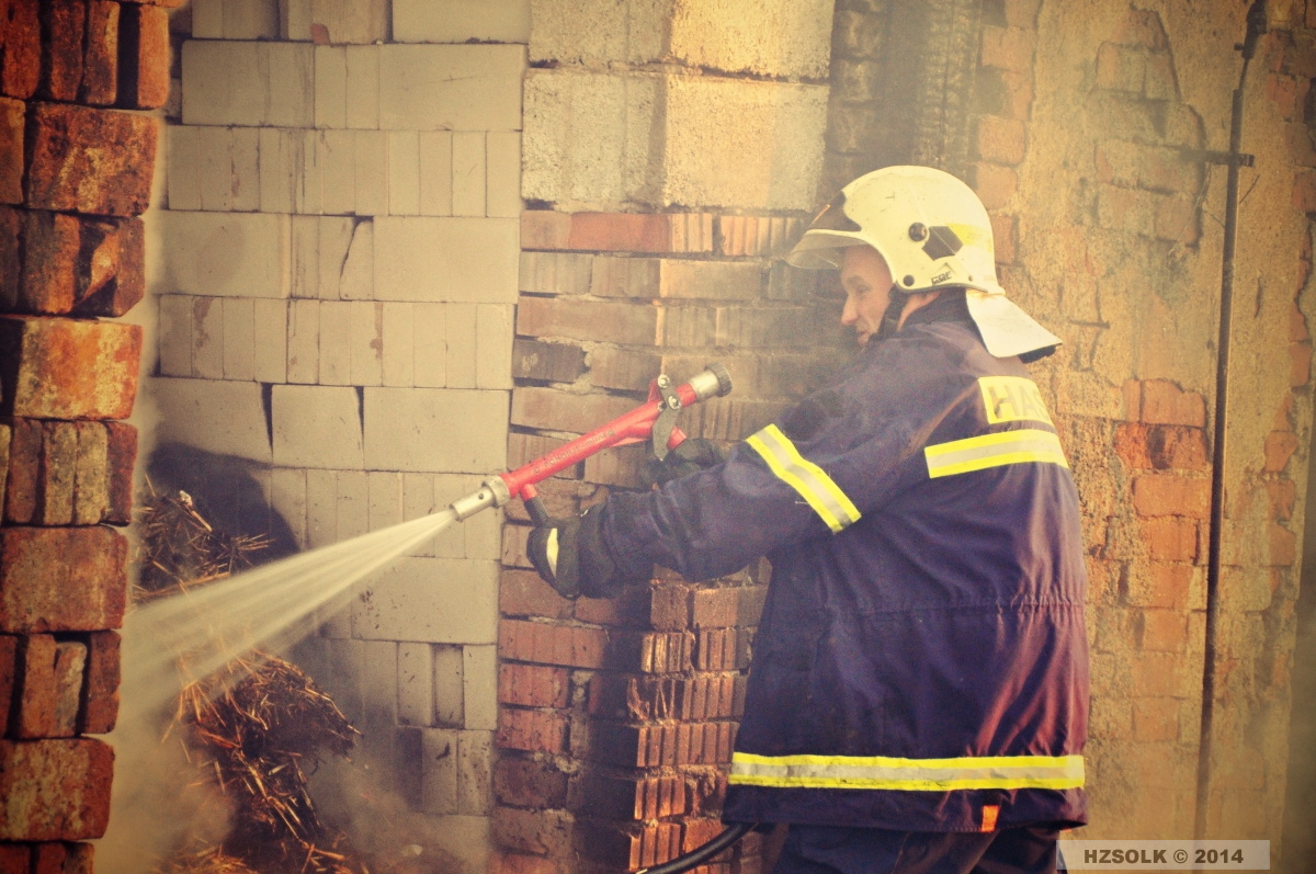 6 12-3-2014 P_NB_Šumvald - hospodářská budova (14).JPG