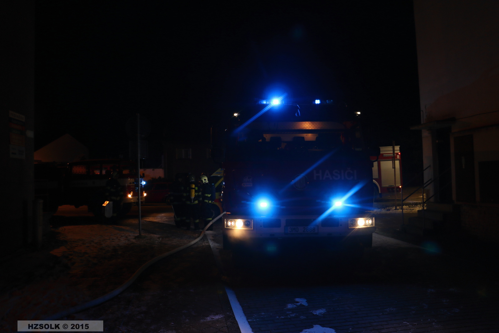 6 9-2-2015 Požár na ubytovně v Lutíně (4).JPG