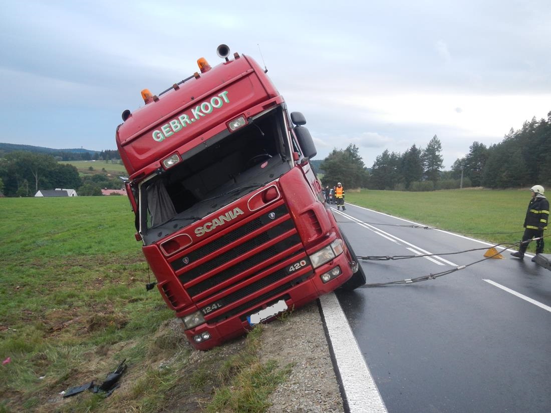 6 Dopravní nehoda NA, Lipolec - 14. 9. 2015 (6).JPG