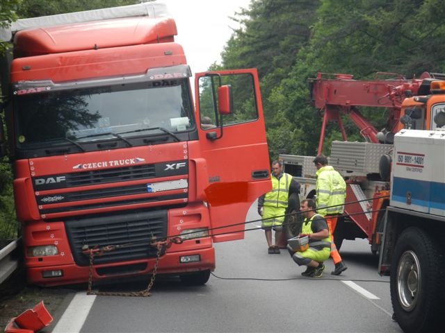 6 Dopravní nehoda NA, Opařany - 5. 6. 2014 (7).jpg