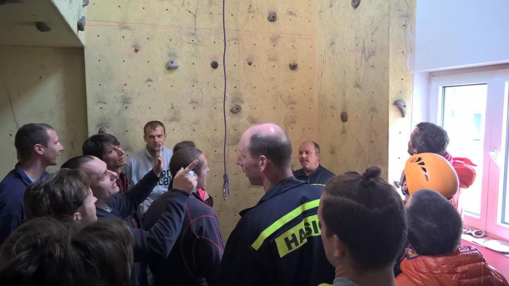 6 Krajská soutěž HZS JčK v lezení - 11. 5. 2016 (6).jpg