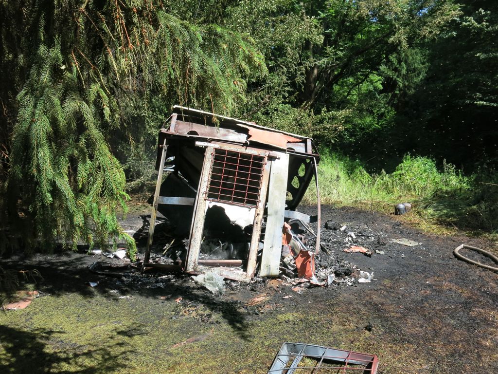 6 pozar vcelin naklo (5).JPG