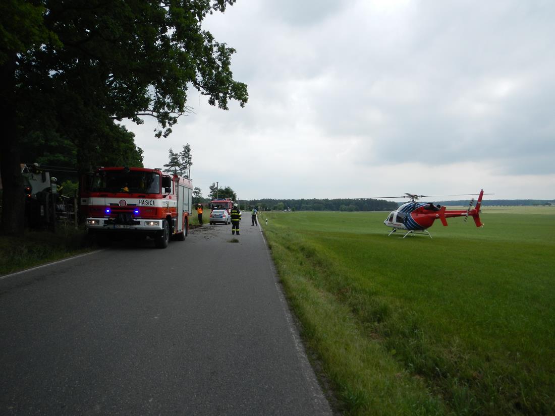 7 Dopravní nehoda dodávky, Nová Ves - 10. 6. 2015 (7).jpg