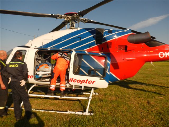 8 Dopravní nehoda OA a motorka, Sepekov - 18. 5. 2015 (8).jpg