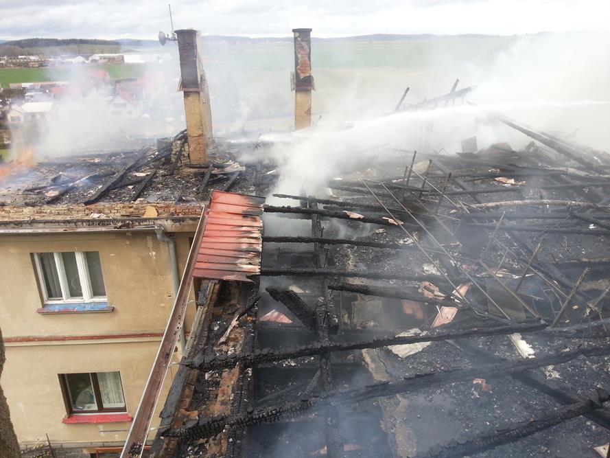 8 Požár kostela, Mirovice - 31. 5. 2015 (9).jpg