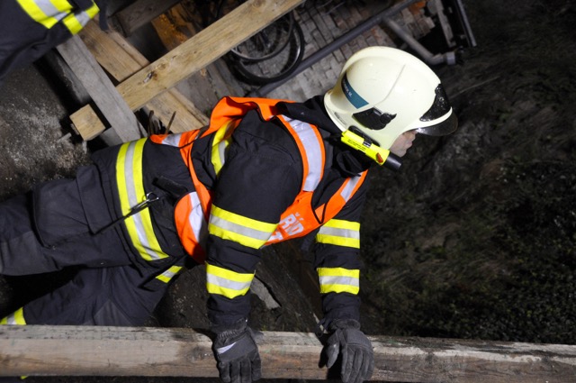 8 zabezpecˇeni´ RD po sesuvu pu°dy Lipova´ Secˇ (16).jpg