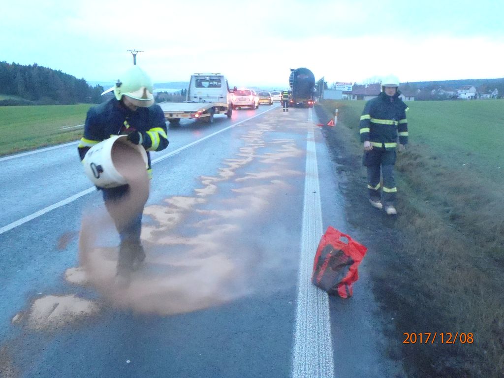 8.12.2017 (PM 7.44) UNL Losiná 2.JPG