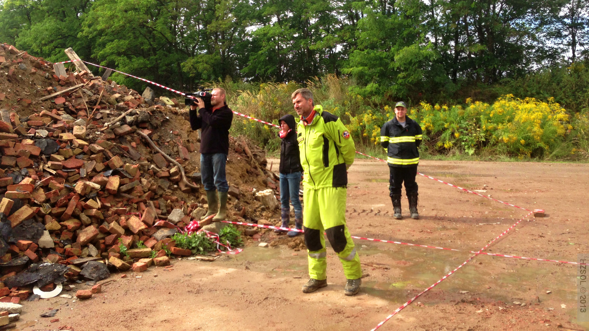 9 MČR psovodů, záchranných psů složek IZS Prostjějov 2013 (14).JPG