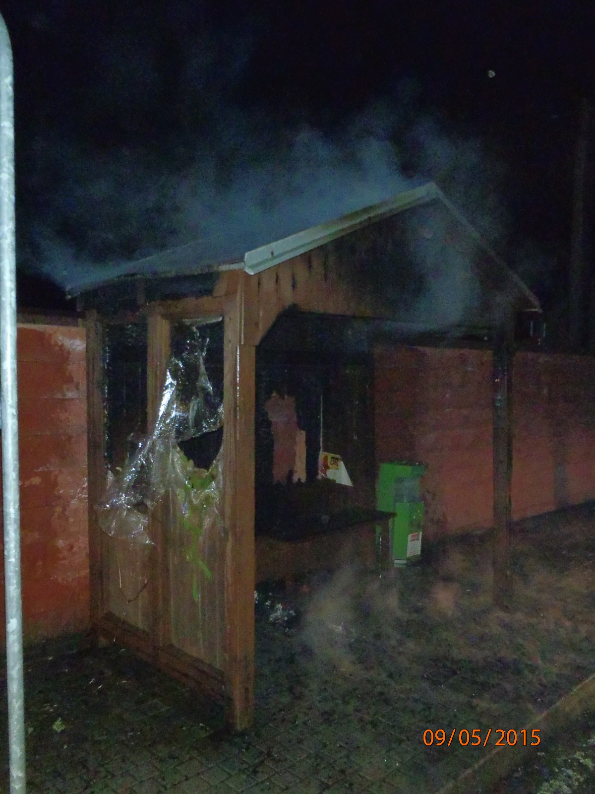 9.5.2015 požár zastávky Hromnice.JPG