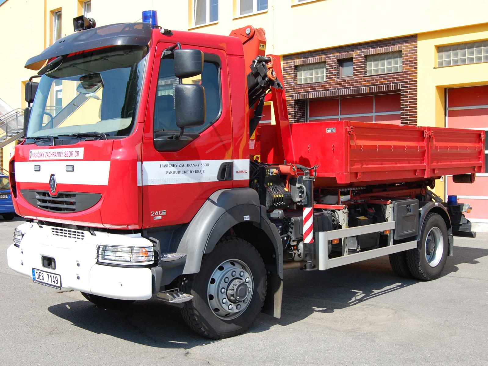 ANK Renault.jpg
