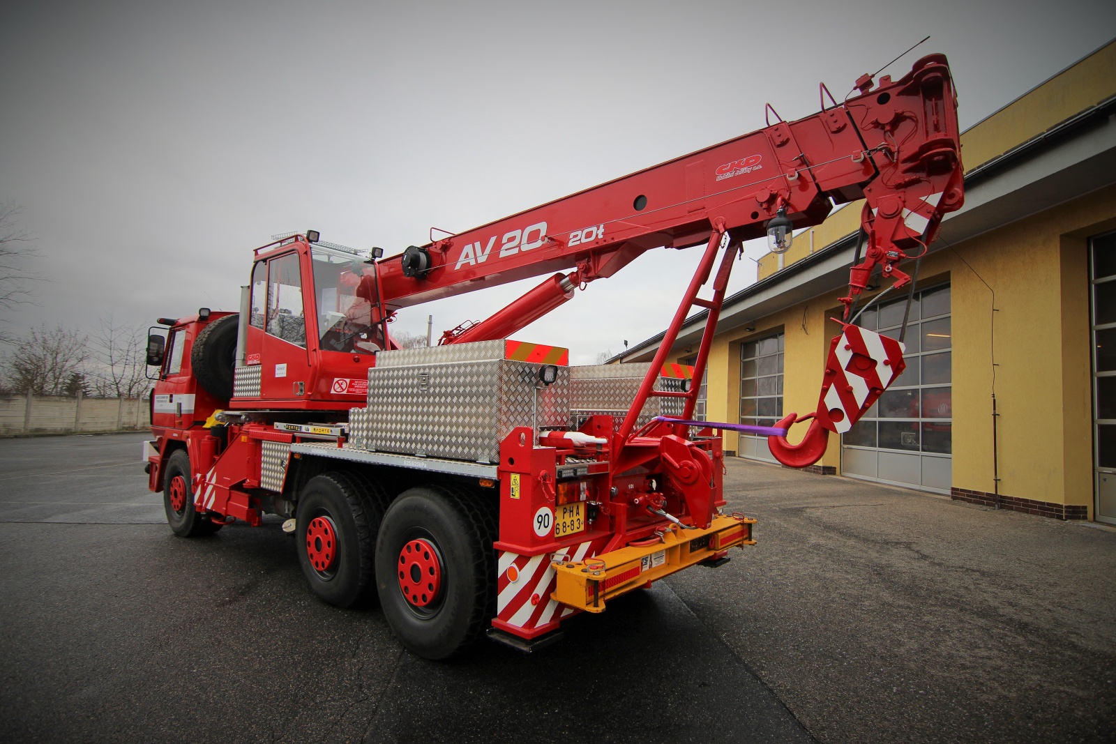 AV20-010.JPG