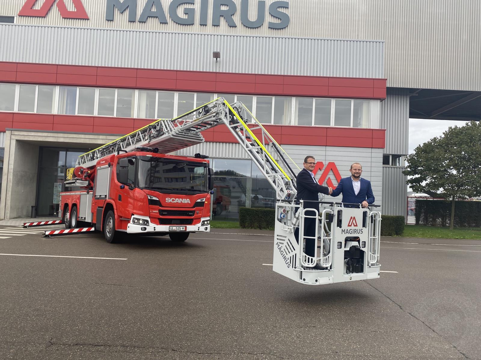 AZ 42 Scania nový žebřík.jpg