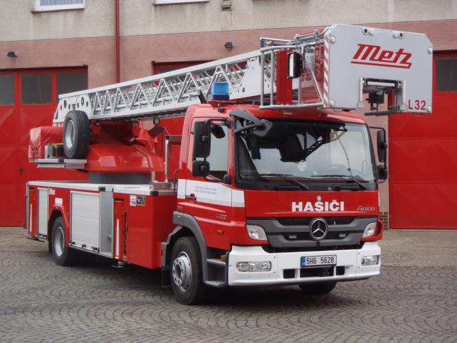 Automobilový žebřík (1).JPG