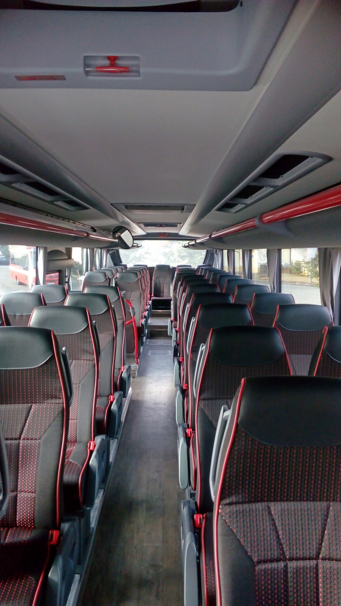 BUS IVECO (2).jpg
