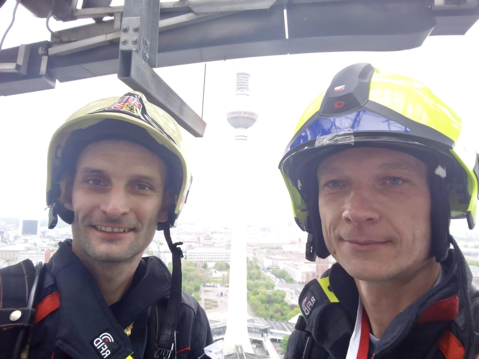 Bronz z Berlína přivezli liberečtí hasiči