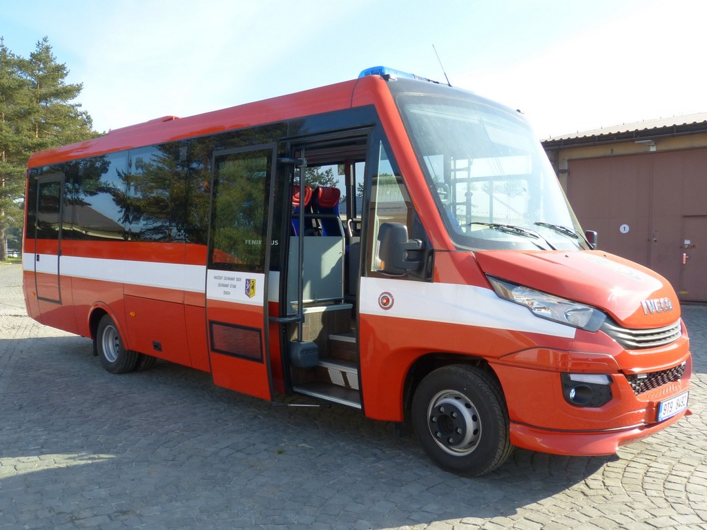 Bus IVECO (2).JPG