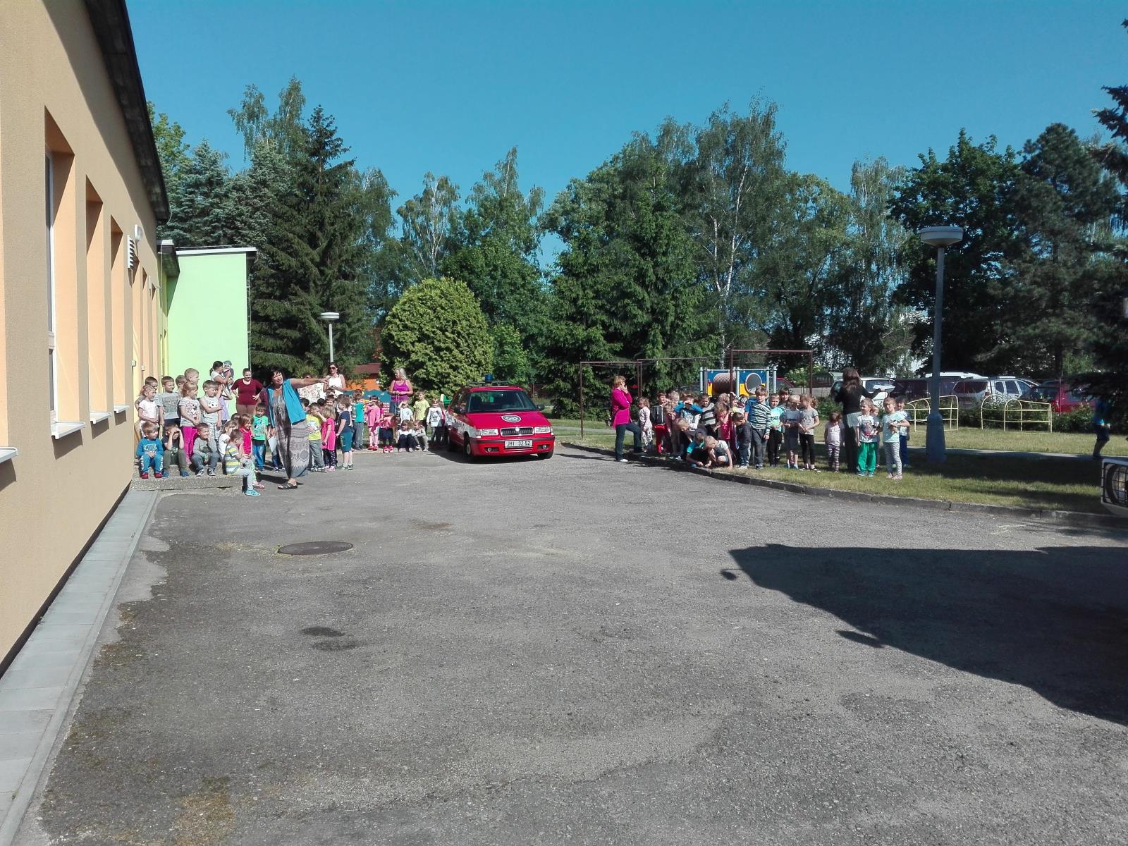 Cvičení - mateřská škola, Jindřichův Hradec - 21. 5. 2018 (3).jpg