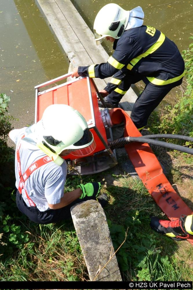 Cvičení požár lesa Třebušín (3).jpg